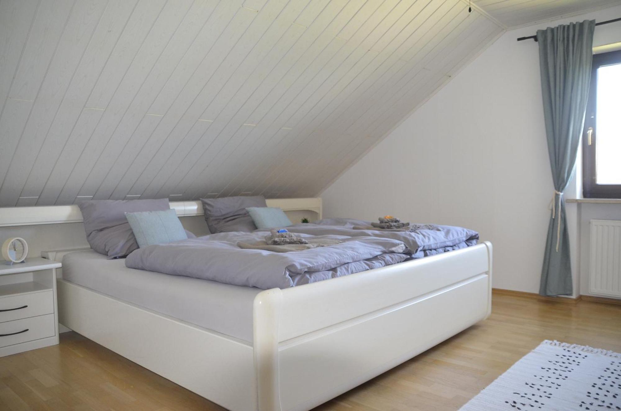 Ferienwohnung Brehm Bad Staffelstein Ngoại thất bức ảnh